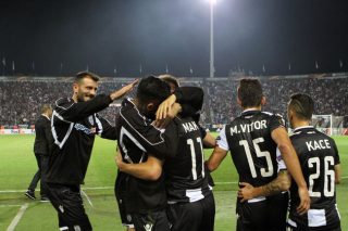 Μπελάδες στην κερκίδα, κέρδη στο τερέν