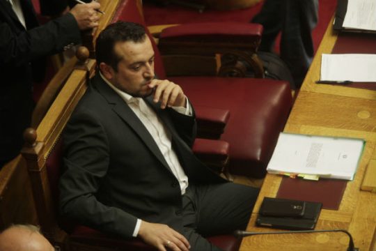 Την Δευτέρα το νομοσχέδιο για τις άδειες καναλιών