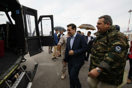 Ο Αλ. Τσίπρας με παραλλαγή στην άσκηση «Παρμενίων 2015» [ΦΩΤΟ+ΒΙΝΤΕΟ]