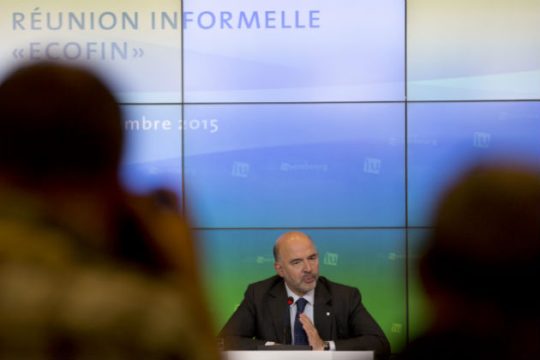 Μοσκοβισί: Ευελιξία στα ελλείμματα κρατών λόγω προσφυγικού