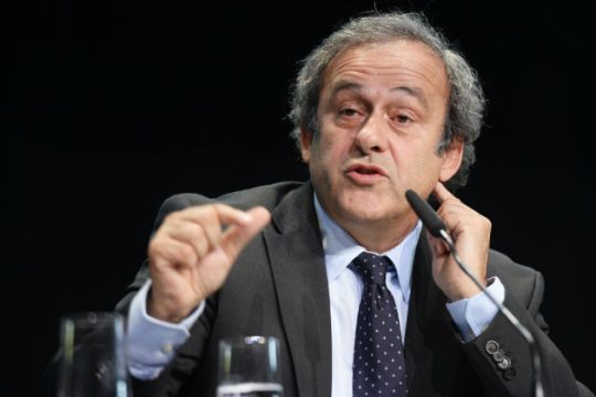 Νοκ άουτ όλοι οι υποψήφιοι