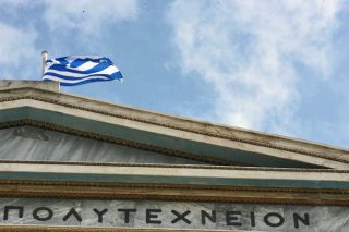 Στο συρτάρι ο νόμος Μπαλτά