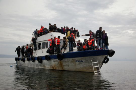 «Πλούσιες χώρες αφήνουν εκατομμύρια πρόσφυγες στη μοίρα τους»
