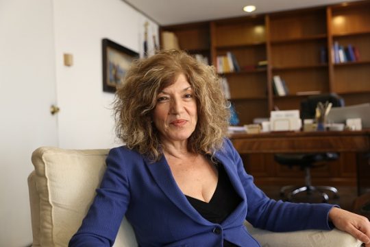 Διαβεβαιώσεις Αναγνωστοπούλου για προσλήψεις και διορισμούς