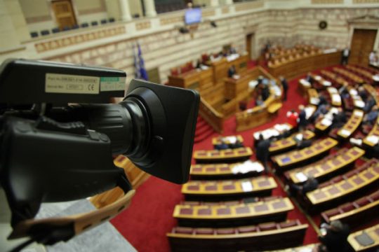 ΕΣΗΕΑ: «Με φαστ τρακ διαδικασίες που οδηγούν σε απολύσεις» το ν/σ