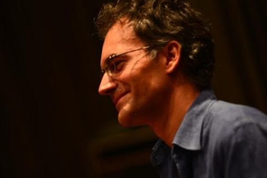 Με μια λύρα στα ανοιχτά της world music