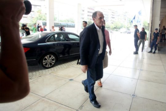 Μεταρρυθμίσεις και χρέος στη συνάντηση Σταθάκη – Σινγκ