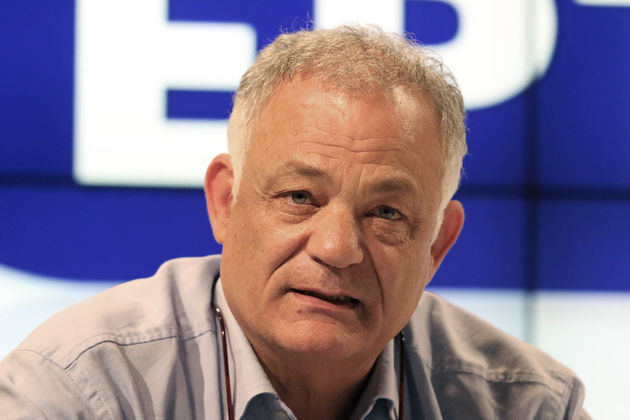«Εχεις ένα υπερωκεάνιο και δεν υπάρχει άνθρωπος να ρίξει κάβο»