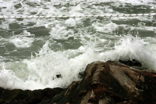 Στο λιμάνι Λαυρίου το φορτηγό πλοίο «RUNNER»