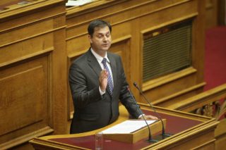 Ο Χ. Θεοχάρης καταψηφίζει!