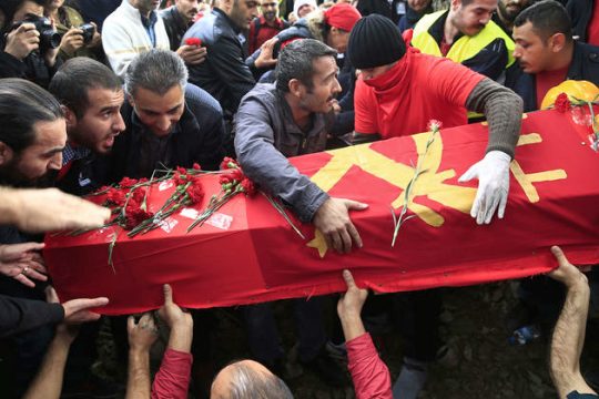 Το έγκλημα κάτω από το χαλί