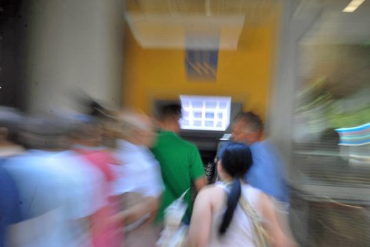 Αγώνας δρόμου για τις τράπεζες