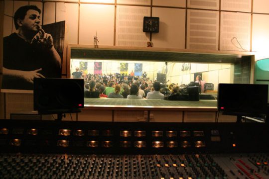Στον αέρα με το Τρίτο 90,9 FM