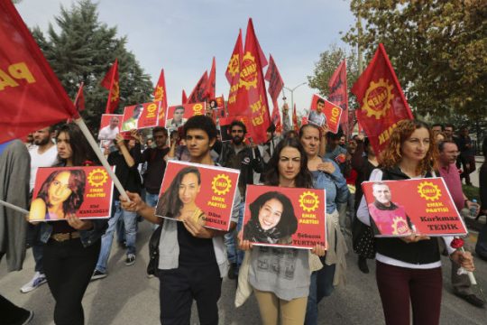 Η ΠΟΕΣΥ καταδικάζει τη φίμωση των τουρκικών ΜΜΕ