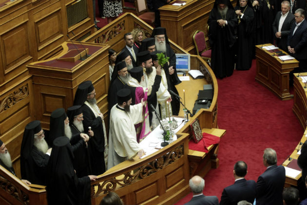 Ενα βαθιά θρησκευόμενο «κοσμικό» κράτος