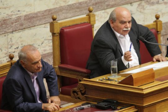 Ξεδιαλύνει το τοπίο με το «πόθεν έσχες» του υπουργού