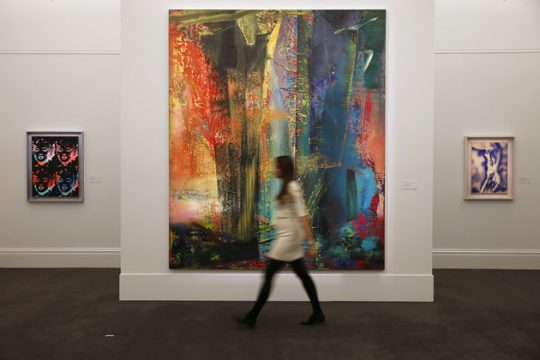 Από την πολιτική στην «αισθητική» κοινωνία