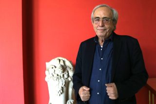 Οχι λύσεις σαν ταύρος εν υαλοπωλείω