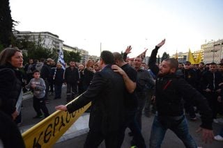 Δύο μέτωπα που καίνε κι ένα που διογκώθηκε ξαφνικά