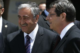 «Μακρά και παραγωγική» η συνάντηση Αναστασιάδη-Ακιντζί