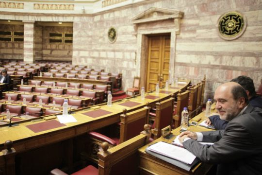 Επανεξετάζεται ο φόρος για το κρασί