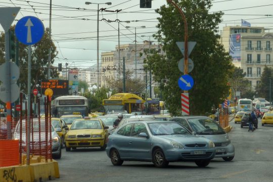 Αλλαγές τριών «ταχυτήτων» στα τέλη κυκλοφορίας