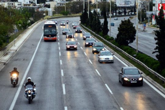 Στο Taxisnet τα ειδοποιητήρια τελών κυκλοφορίας