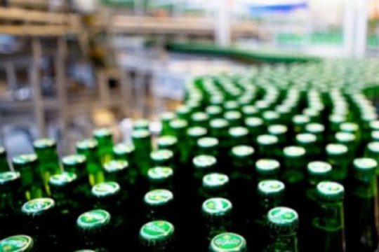 Περικοπές 2.000 θέσεων εργασίας ανακοίνωσε η Carlsberg