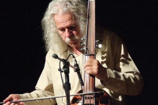 Ο Ross Daly διαθέτει όλη τη δισκογραφία του δωρεάν