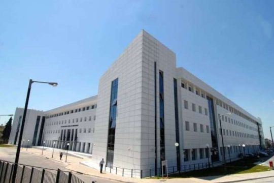 Δίκες εναντίον εκπαιδευτικών επειδή βαθμολόγησαν αρνητικά…