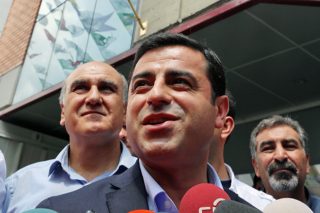 Τον έσωσε το θωρακισμένο αμάξι