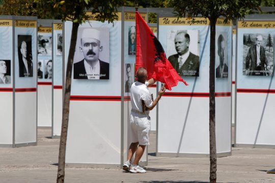 Γενοκτονίες και γενοκτονολόγοι
