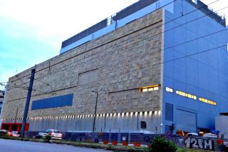 Παίρνει πίσω τη δωρεά του, το Ίδρυμα Νιάρχος
