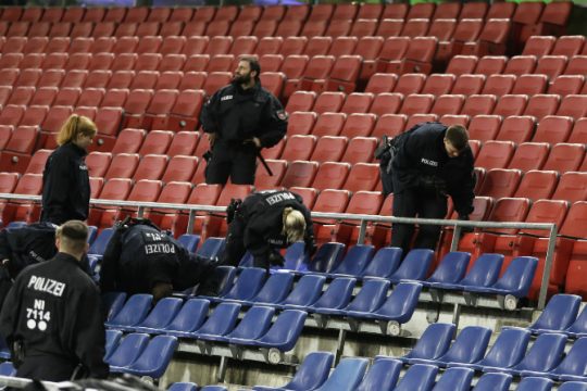Τρομοκρατική απειλή ματαίωσε τον αγώνα Γερμανίας – Ολλανδίας