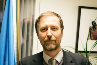 «Οι φράχτες στέλνουν τους πρόσφυγες στα χέρια των διακινητών»