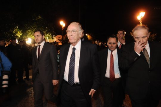 «Μόνο με οικουμενική θα βρεθεί λύση»