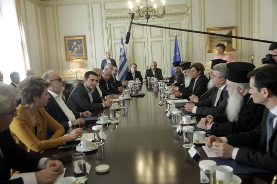 Πυρετώδεις επαφές για τα προαπαιτούμενα