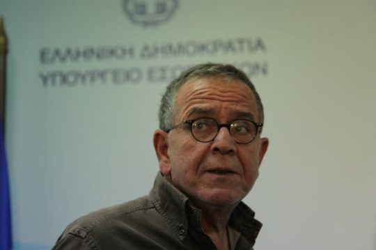«Το πρόβλημα των προσφυγικών ροών μπορεί να λυθεί μόνο από την Τουρκία»