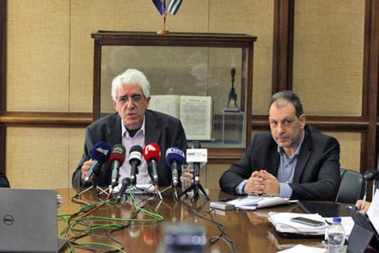 Πρώτα συμβίωση και βλέπουμε για γάμο και υιοθεσία