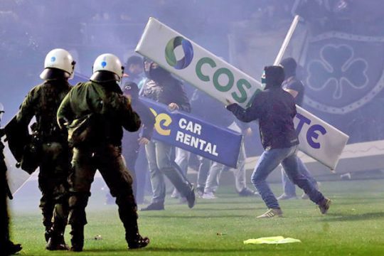 Πορεία στη Βουλή, «ντου» για Κοντονή!