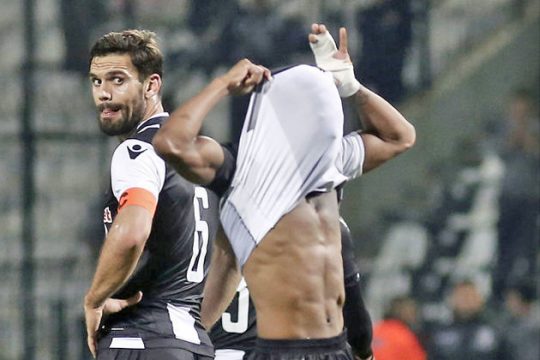 ΠΑΟΚ σε νευρική κρίση