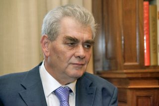 Δημόσια ενόχληση για σκιές στη Δικαιοσύνη