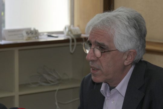 Σύμφωνο συμβίωσης, ρατσιστικό έγκλημα και… Πανούσης