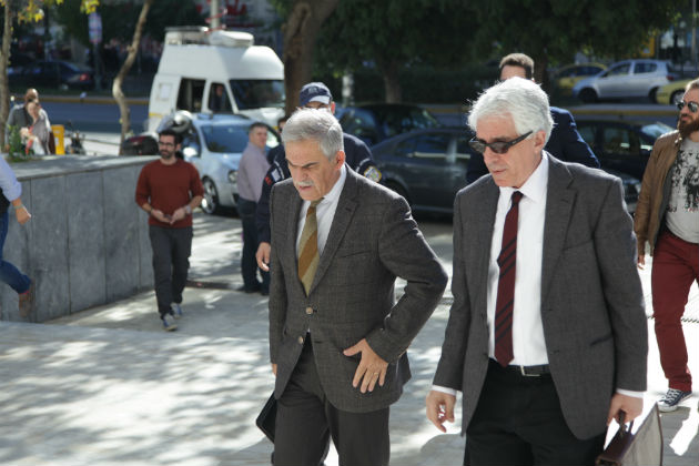 Μηνύσεις κατά παντός υπευθύνου από κυβερνητικά στελέχη
