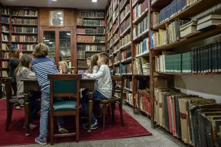 Για «την ωφέλεια και την πρόοδο του λαού»