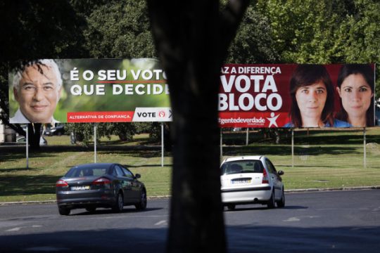 Αριστερό… ματ στην κυβέρνηση Κοέλιο στην Πορτογαλία
