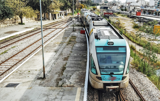 Τρίωρη στάση εργασίας απόψε στον προαστιακό