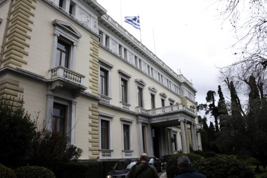 Έκλεισε για αύριο το μεσημέρι το Συμβούλιο Πολιτικών Αρχηγών