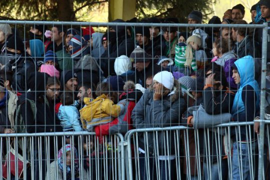 Ε.Ε.: «Ουδέν κακόν» με τους πρόσφυγες