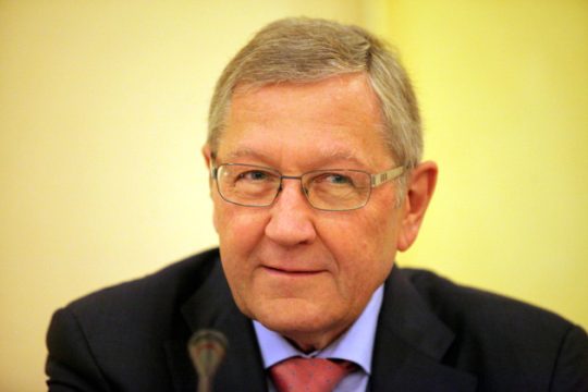 «Η Ευρωζώνη έτοιμη να συζητήσει ελάφρυνση χρέους»